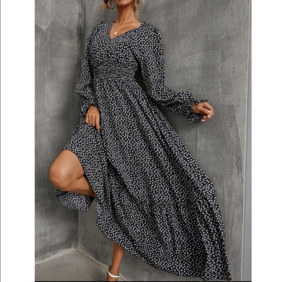 Boho Gypsy Print Flounce Sleeve Smocked Dress - Picture 9 of 14